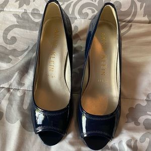Anne Klein Navy Blue Pumps